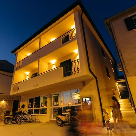 Boutique Rogovo Sveti Filip i Jakov